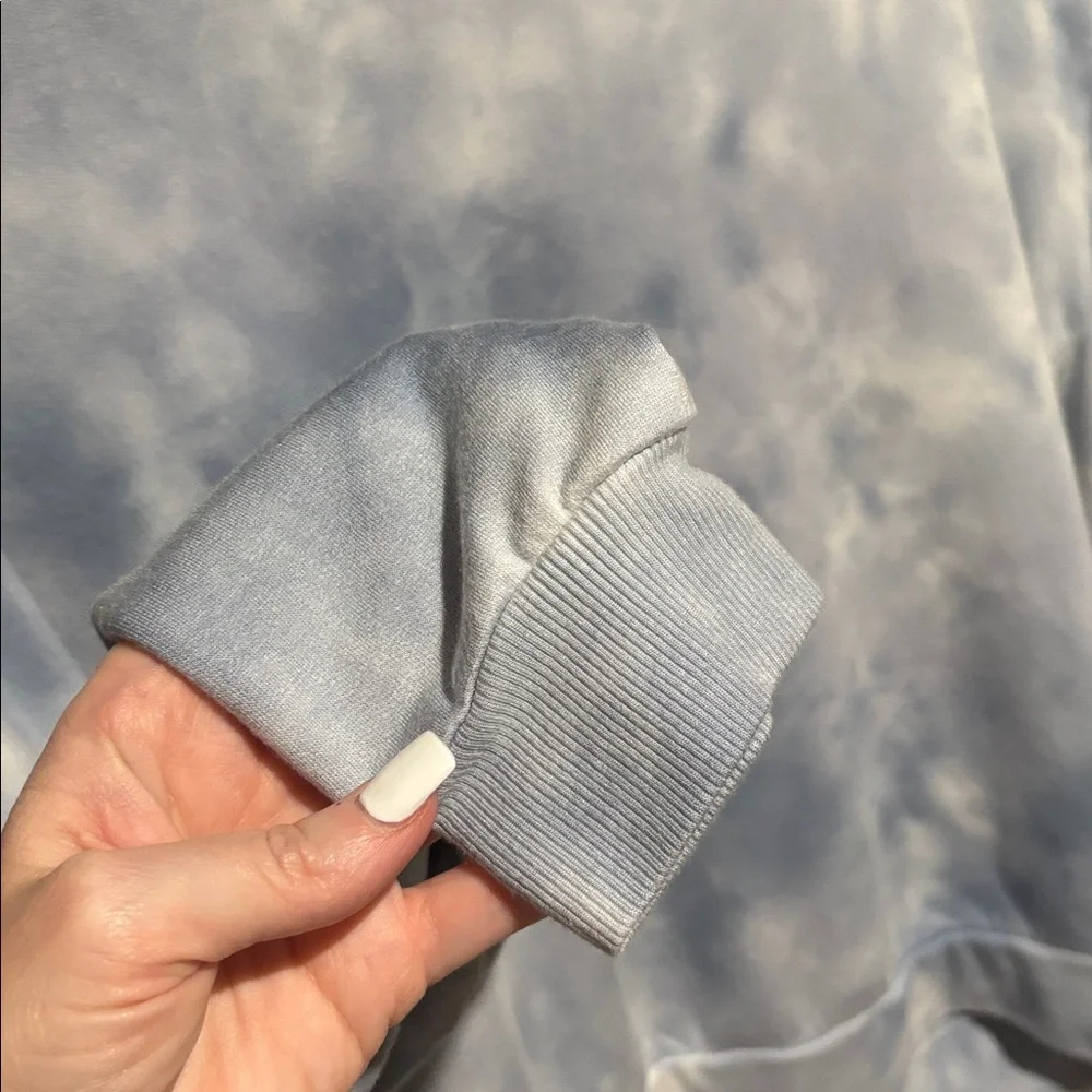 Beyond Yoga Day to Day Pullover in Blue Dream-Gray Cloud Dye - Picture 5 of 7